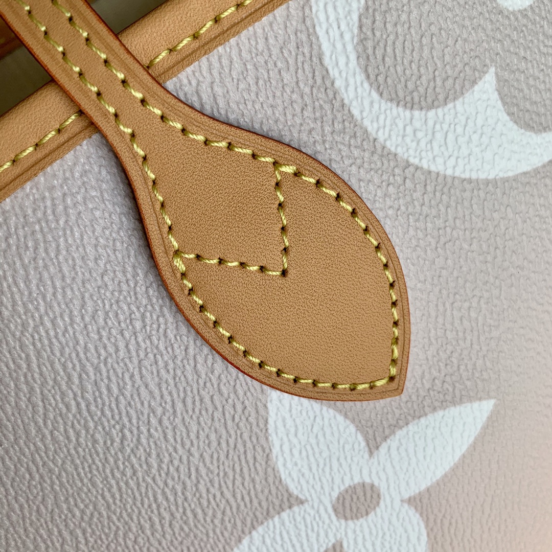 l0vis Vvtt0n neverfull mm monogram giant canvas brume m45679 32 cm