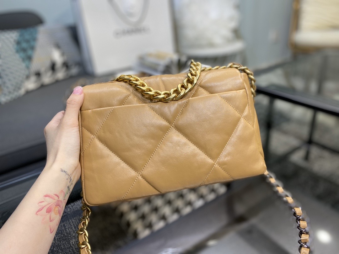 Ch**el 19 handbag lambskin brown as1160 26cm