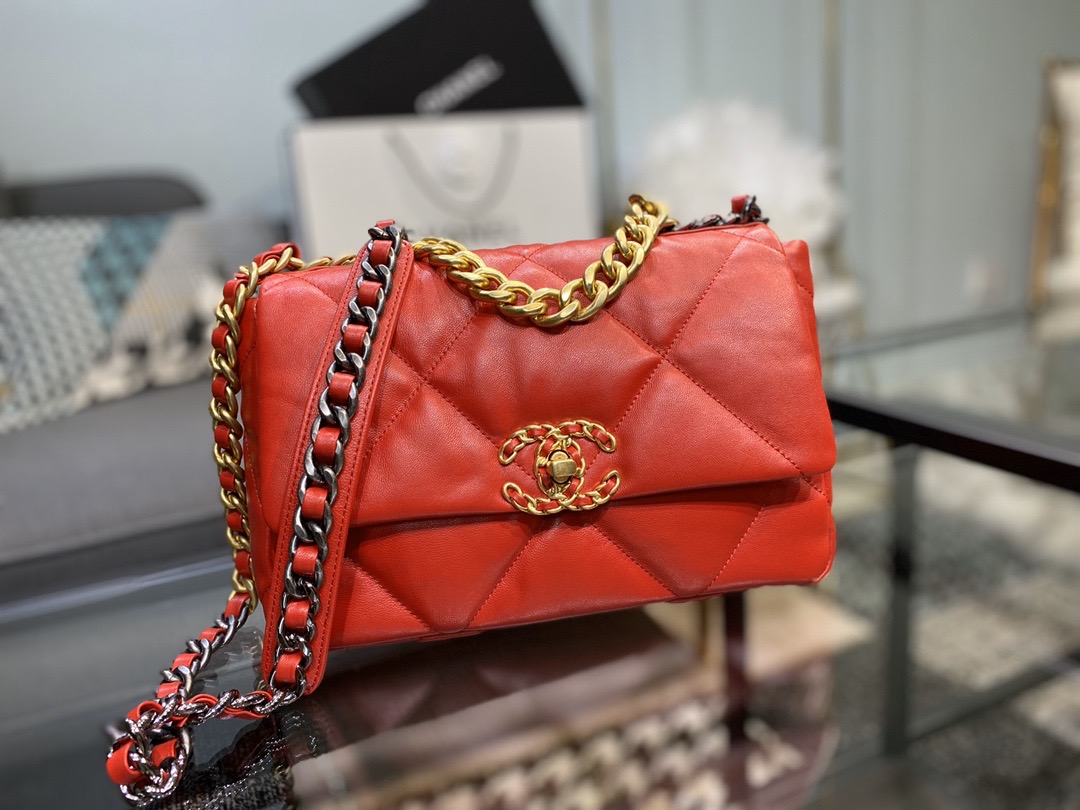 Ch**el 19 handbag lambskin red as1160 26cm