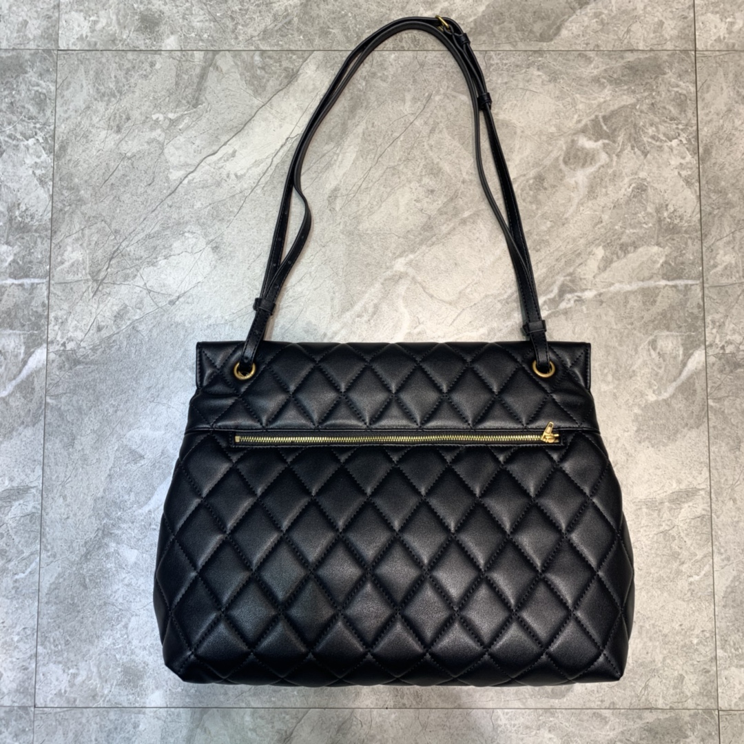 ba1en*iaga large buckle shoulder bag d1am0nd pattern leather G01den metal black 37 x 8 x 29 cm