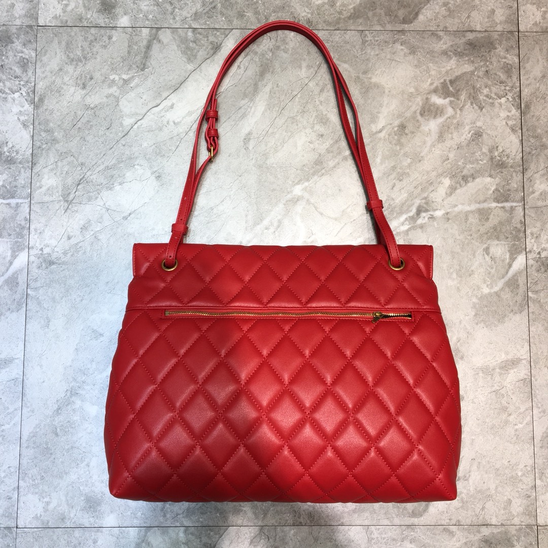 ba1en*iaga large buckle shoulder bag d1am0nd pattern leather G01den metal red 37 x 8 x 29 cm