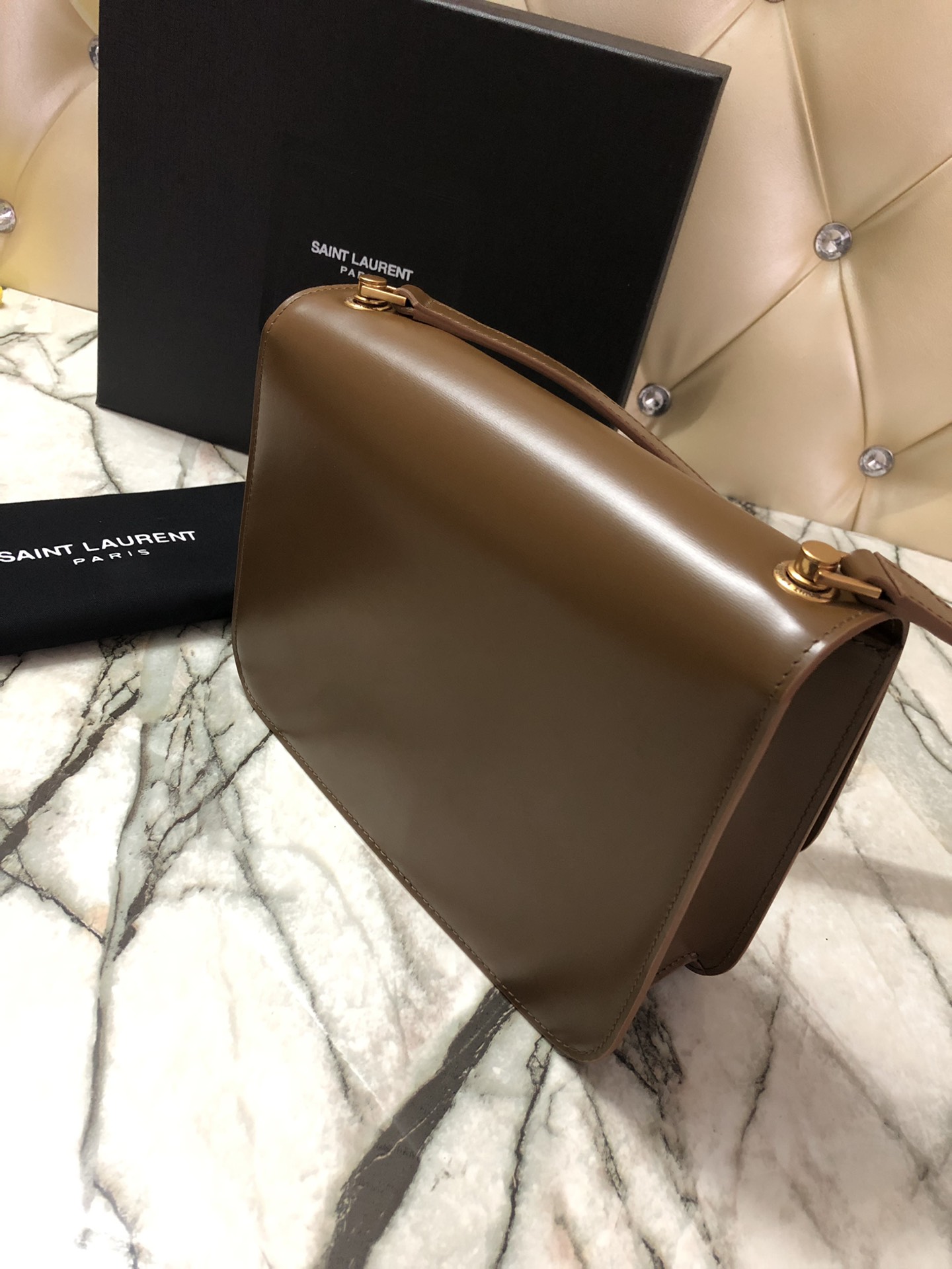 y51 le carre satchel in box leather bR1ck 6332141 23 x 17.5 x 6.5 cm
