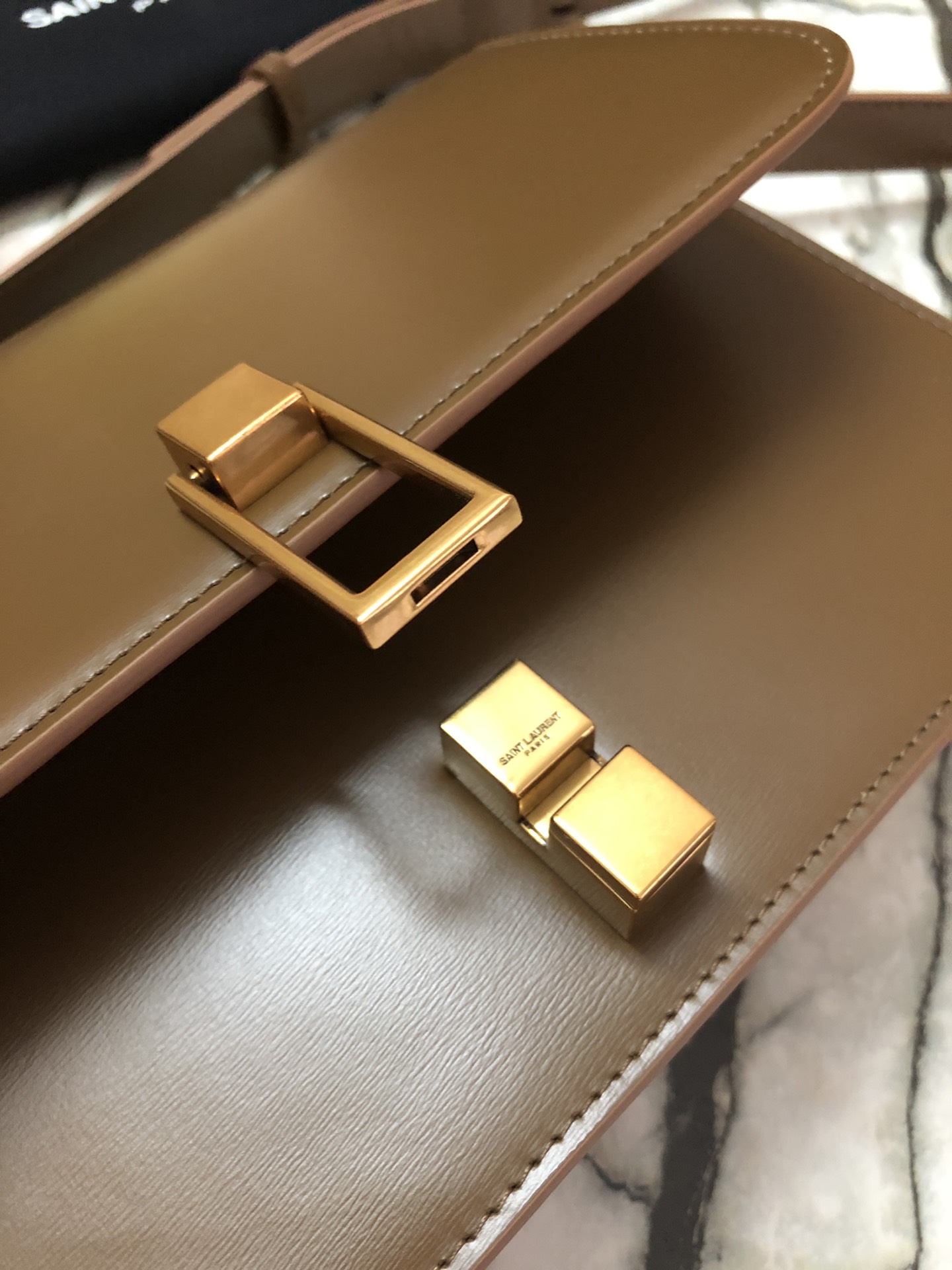 y51 le carre satchel in box leather bR1ck 6332141 23 x 17.5 x 6.5 cm