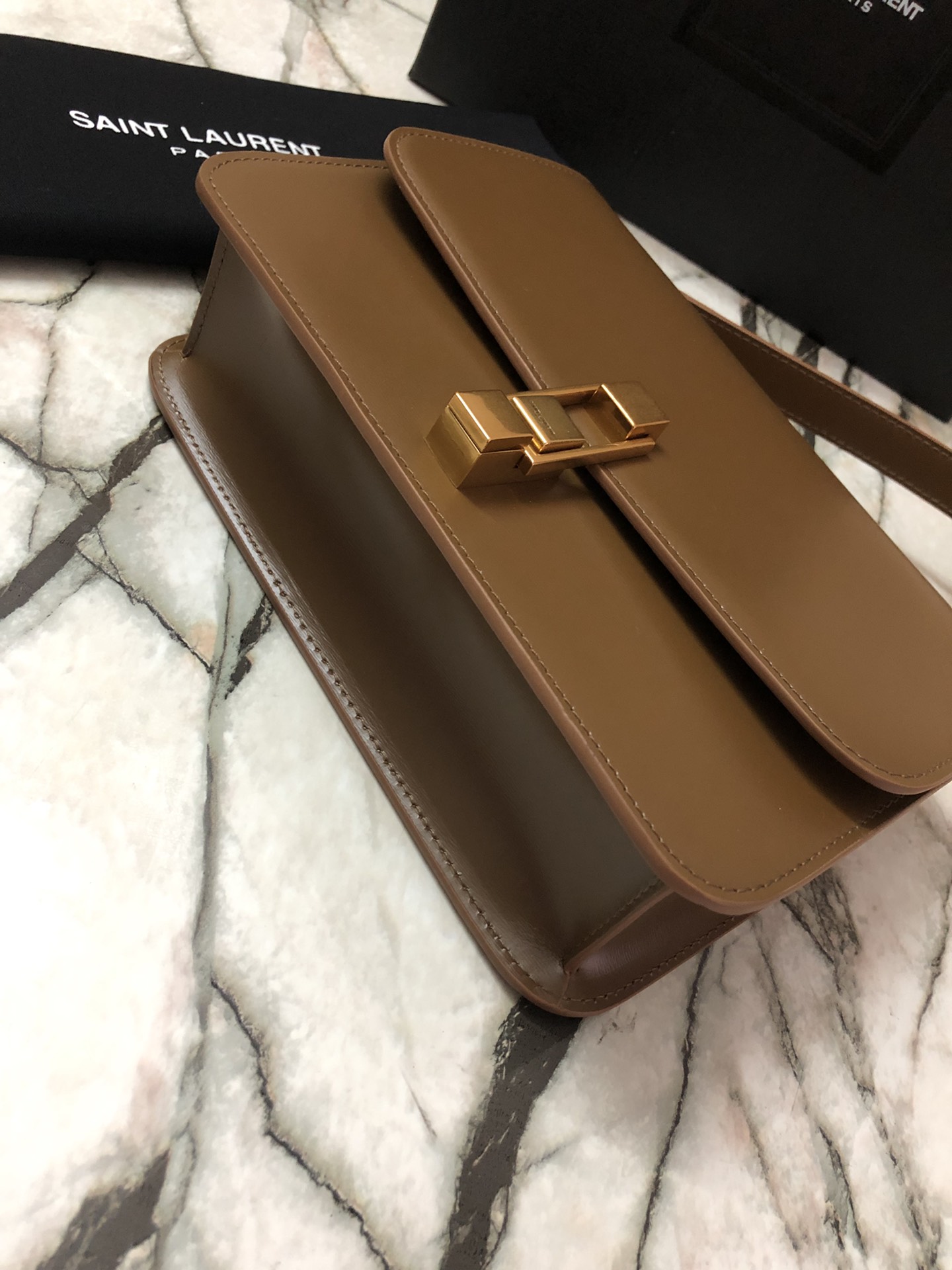 y51 le carre satchel in box leather bR1ck 6332141 23 x 17.5 x 6.5 cm
