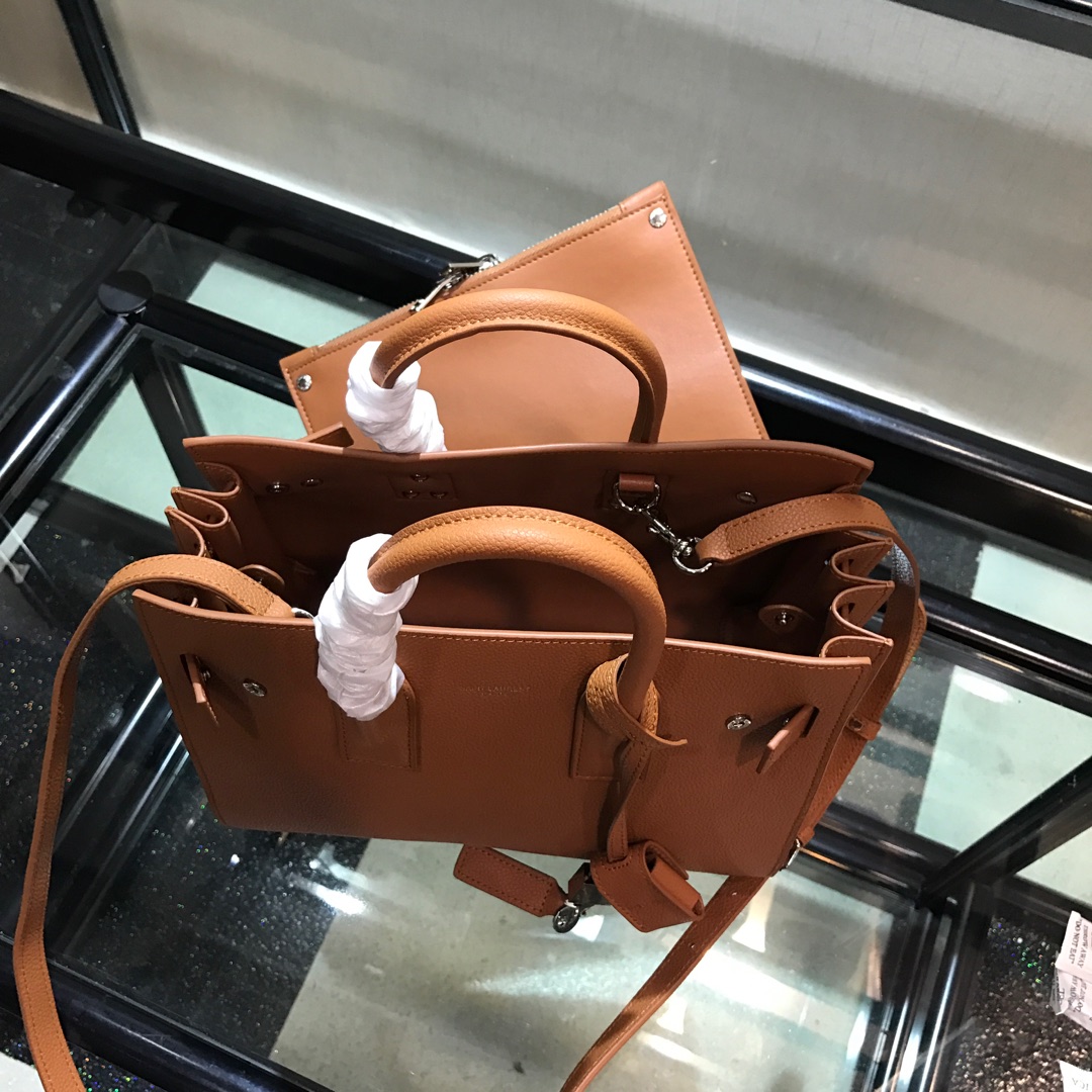 Y51 baby classic sac de jour in grained leather blrown 421863 26 x 21 x 13 cm