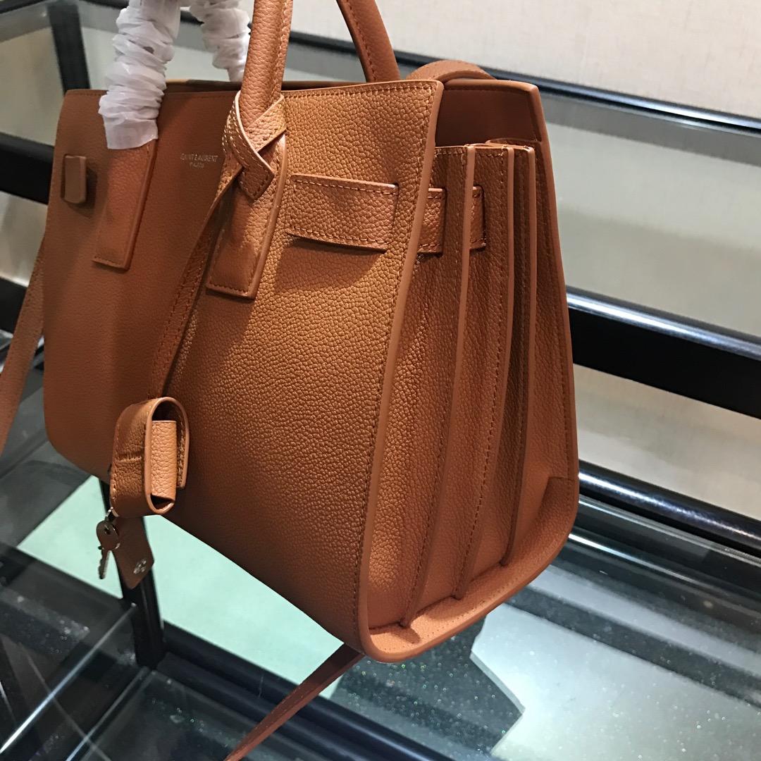 Y51 baby classic sac de jour in grained leather blrown 421863 26 x 21 x 13 cm