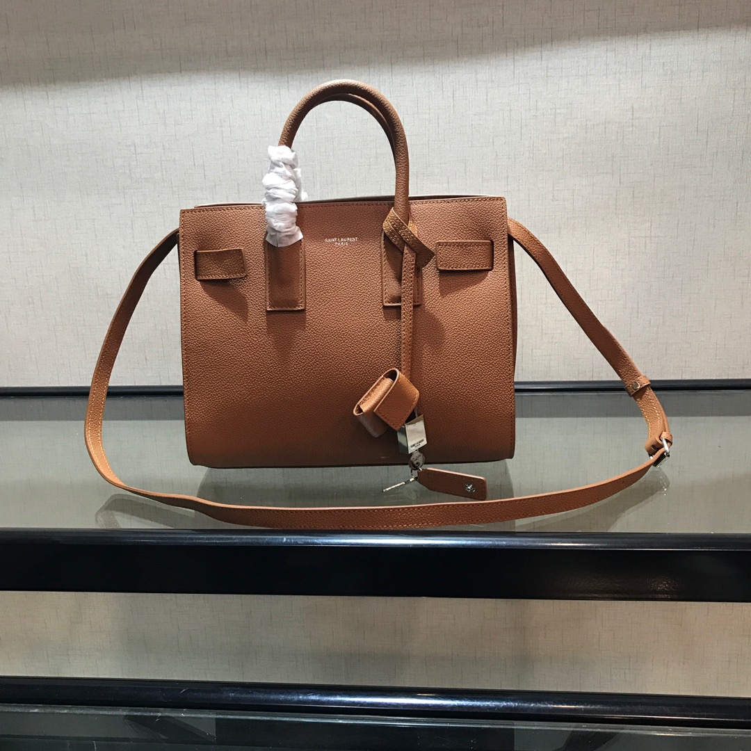 Y51 baby classic sac de jour in grained leather blrown 421863 26 x 21 x 13 cm