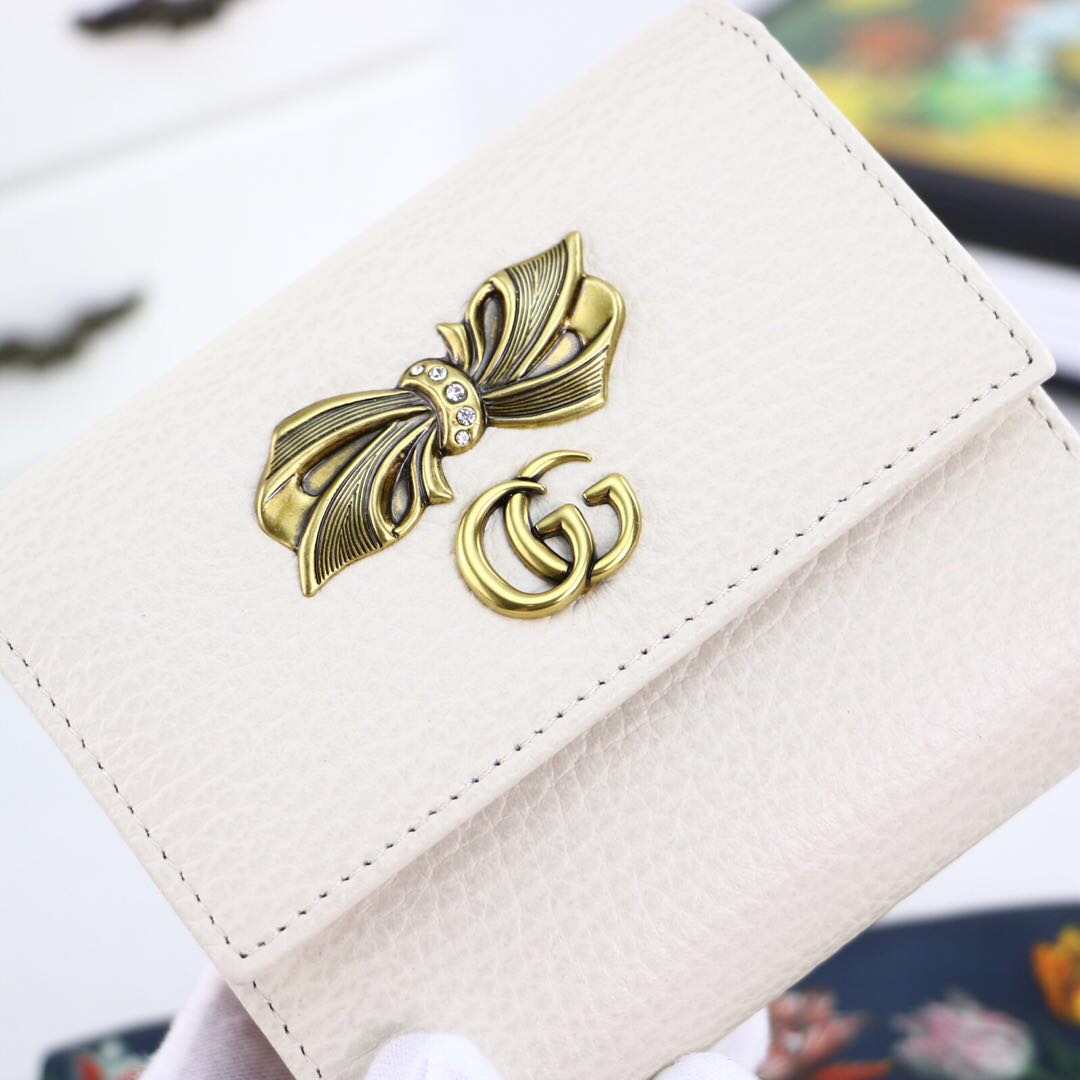 Gvc*1 leather wallet with bow white and pink 524294 12.5 x 10 x 3 cm