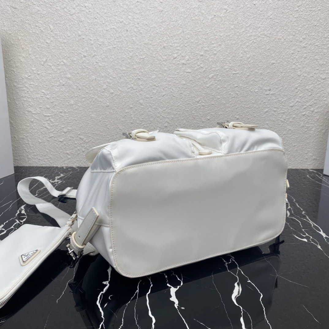 Pra*a medium nylon saffiano leather backpack white 1bz811 30 x 32 x 15 cm