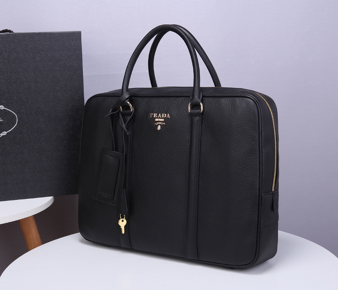 pra*a briefcase grained cowhide leather G01den metal black 8017 40 x 30 x 9 cm