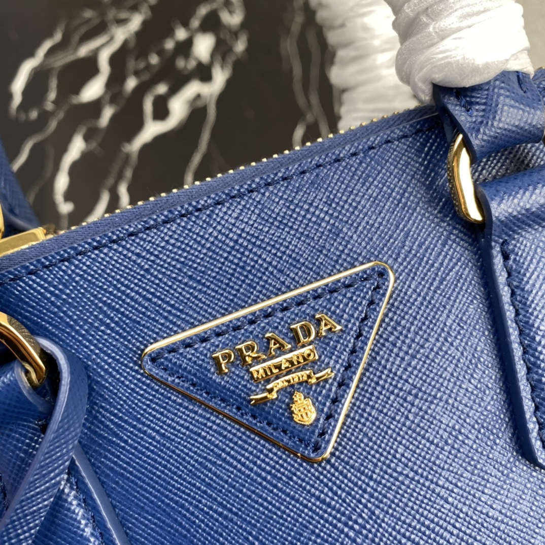 Pra*a micro galleria saffiano leather bag dark blue 1ba906 20 x 15 x 9.5 cm