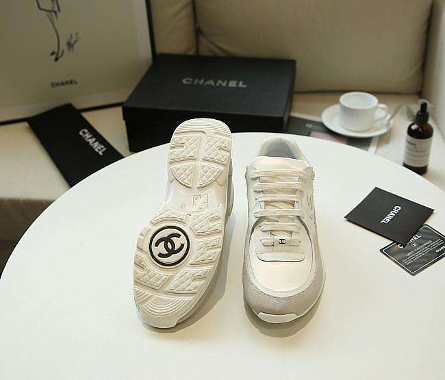 Ch**el sneaker 004