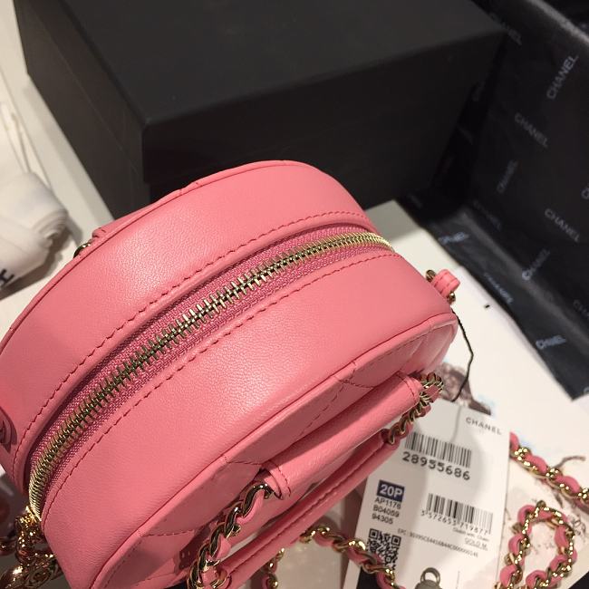 Ch**el woven chain handle round bag pink ap1176  2 x 12 x 5 cm