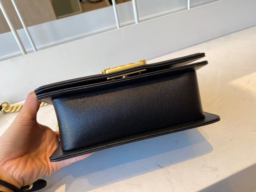 ch**el small boy handbag grained calfskin & G01den metal black a67085 20 cm