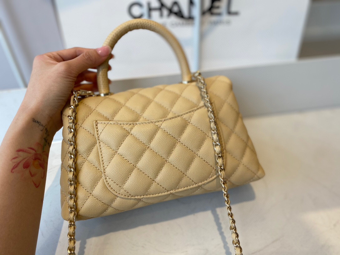 Ch**el mini coco handle bag grained leather light beige a92990 23 cm