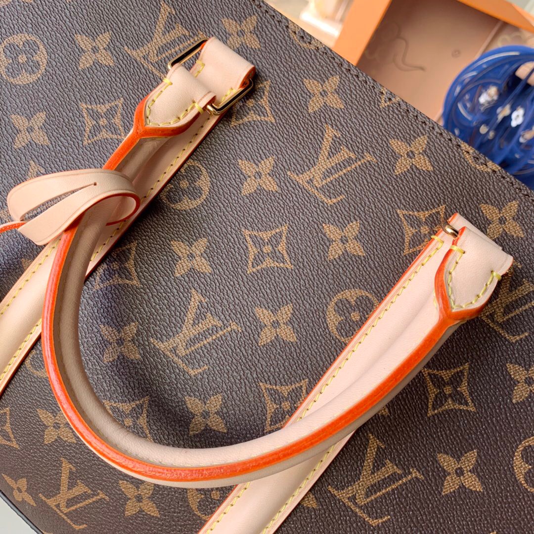 l0vis Vvtt0n soufflot mm monogram canvas and leather creme m44816 35 × 24 × 15 cm