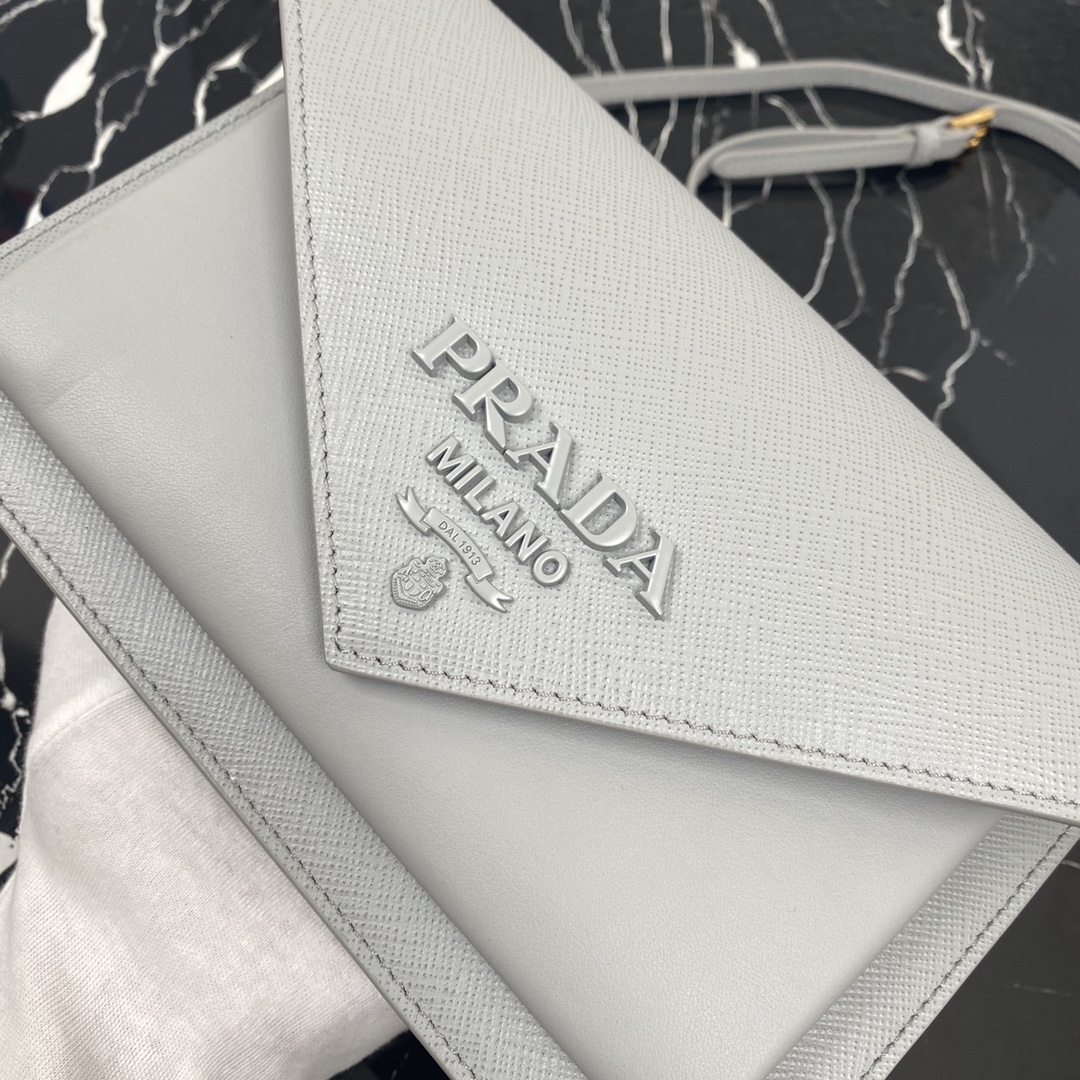 Pra*a mini saffiano leather bag state grey 1bp020 20 x 12 x 4 cm