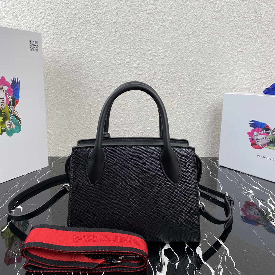 pra*a saffiano leather monoCh*0me bag black 1ba269 22 x 16.5 x 11.5 cm