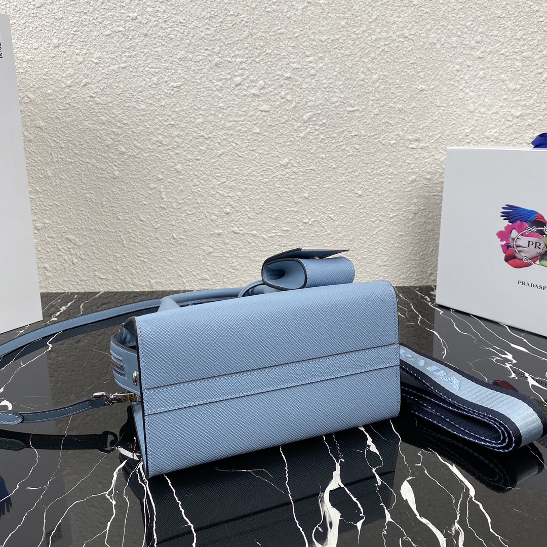 pra*a saffiano leather monoCh*0me bag astral blue 1ba269 22 x 16.5 x 11.5 cm