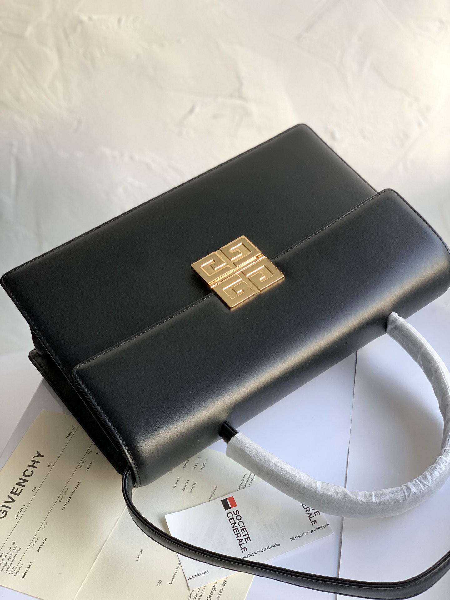 G1uenchy maroquinerie leather bag black 29 x 19 x 10 cm