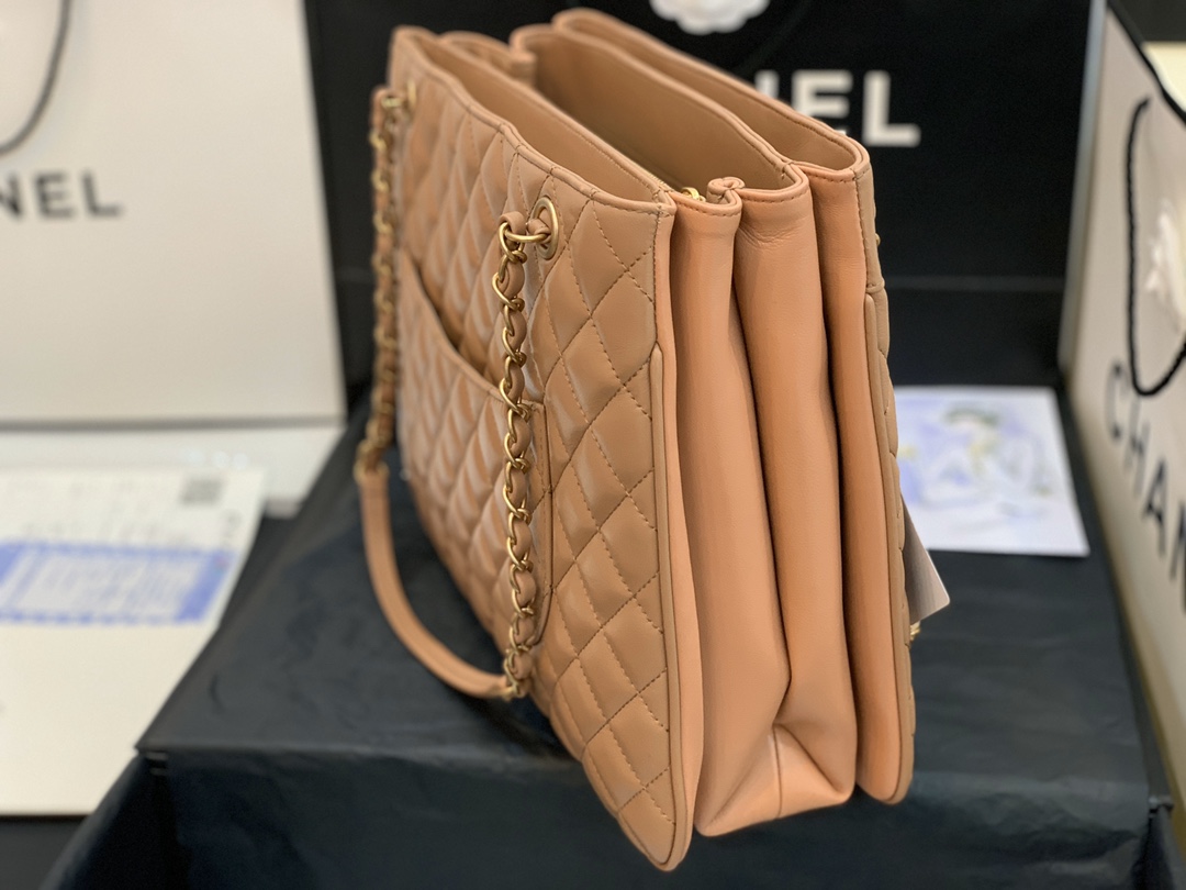 Ch**el large coco vintage timeless tote bag leather brown a57030 35 x 11 x 27 cm