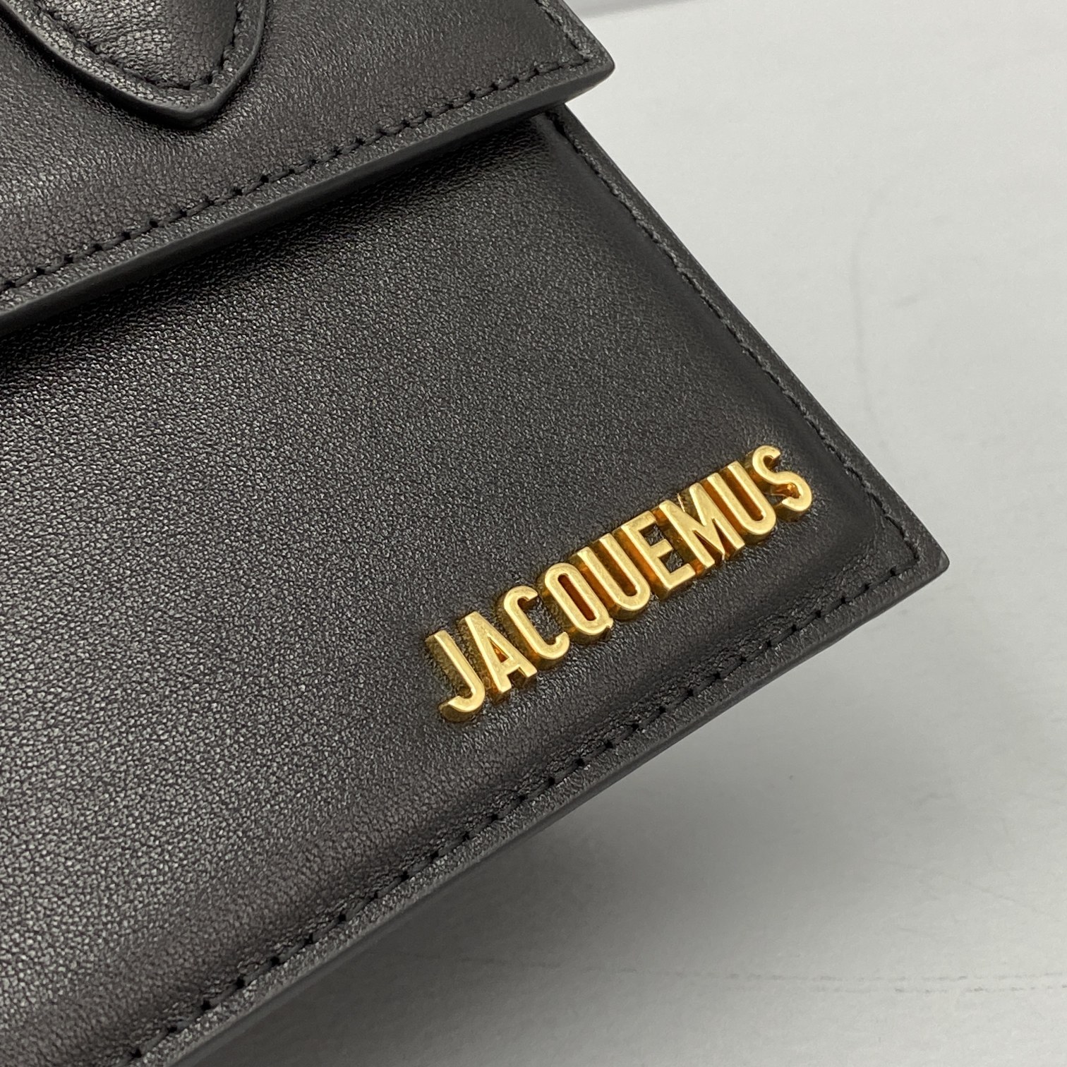 Ja*qvemvs small le chiquito leather black 213ba02 18 x 15.5 x 8 cm