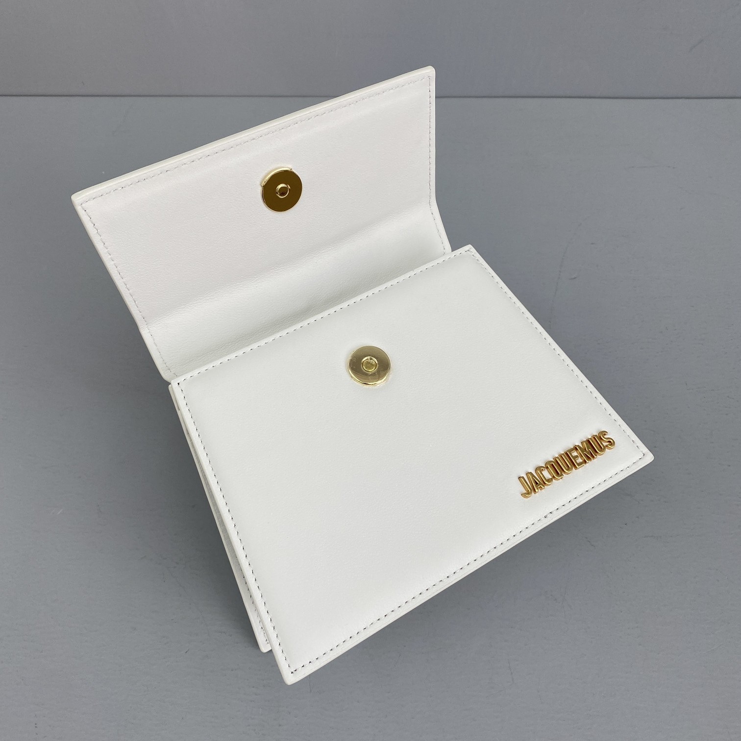 Ja*qvemvs small le chiquito leather white 213ba02 18 x 15.5 x 8 cm
