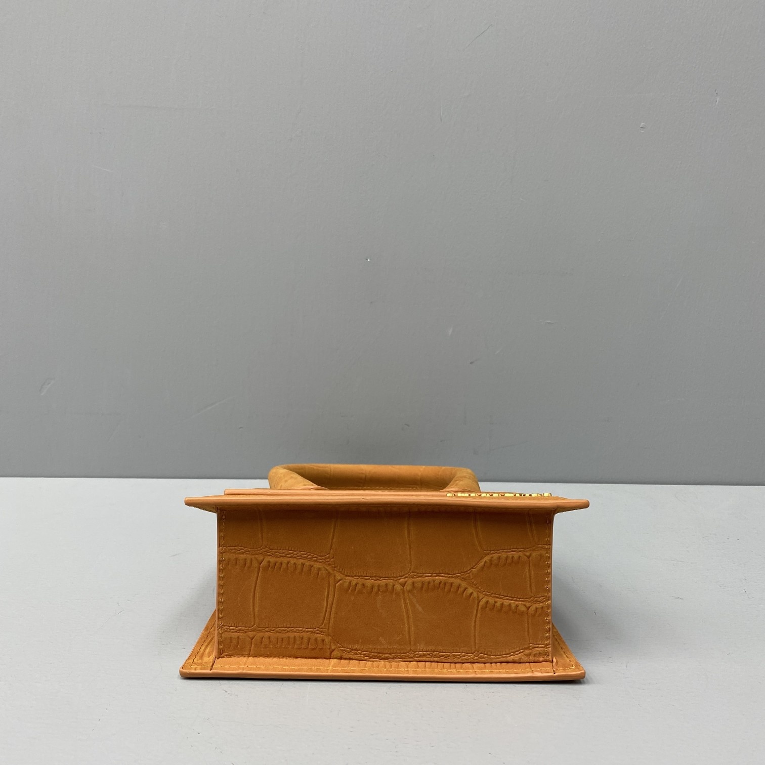 Ja*qvemvs small le chiquito crocodile leather brown 213ba02 18 x 15.5 x 8 cm
