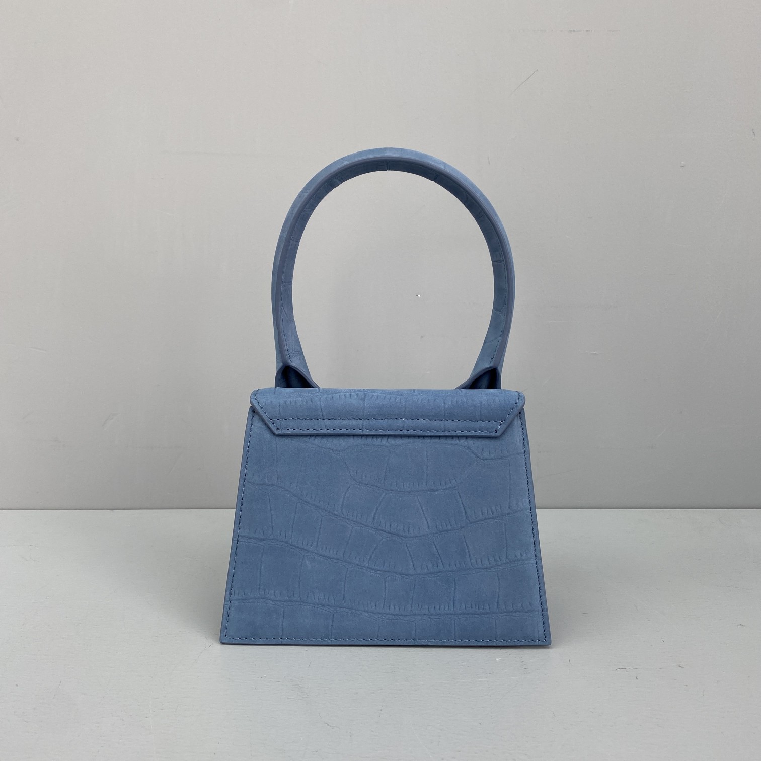 Ja*qvemvs small le average chiquito crocodile leather blue 213ba02 18 x 15.5 x 8 cm