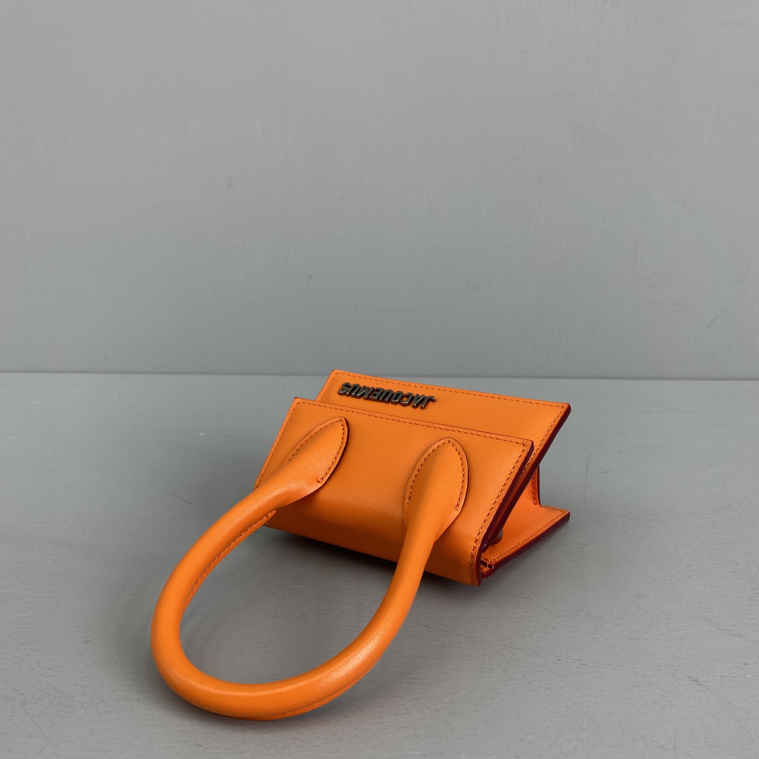 Ja*qvemvs le chiquito mini leather bag orange 213ba01 12 x 8 x 5 cm