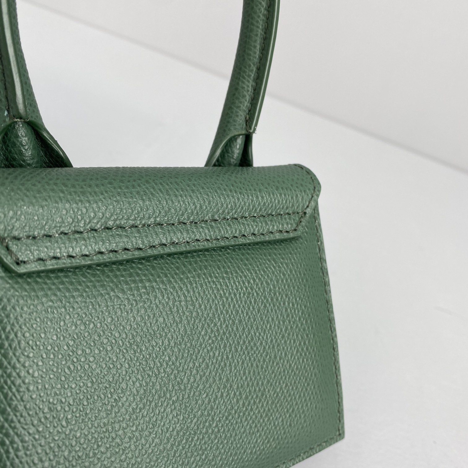 Ja*qvemvs le chiquito mini leather bag green 213ba01 12 x 8 x 5 cm