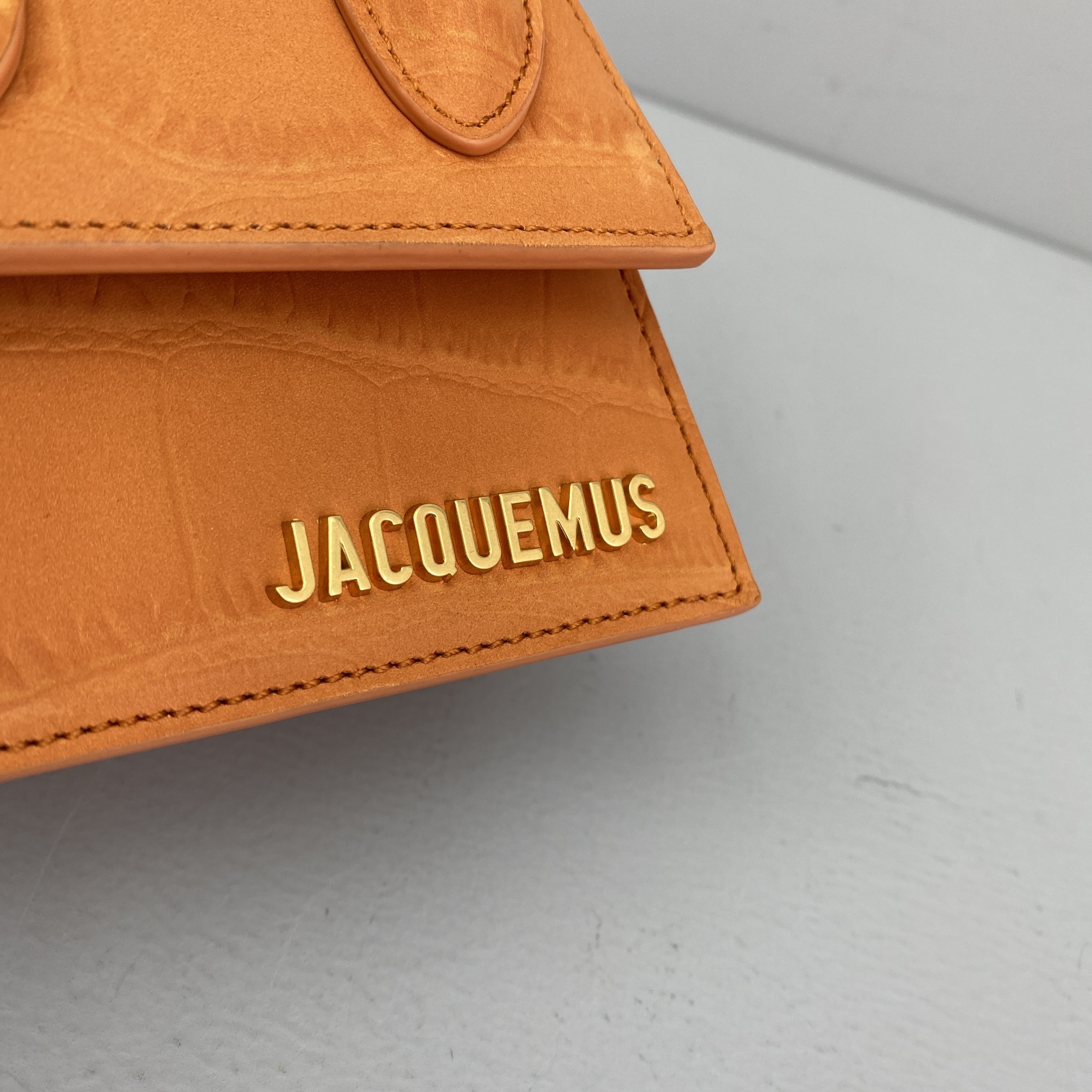 Ja*qvemvs le chiquito mini crocodile leather bag orange 213ba01 12 x 8 x 5 cm