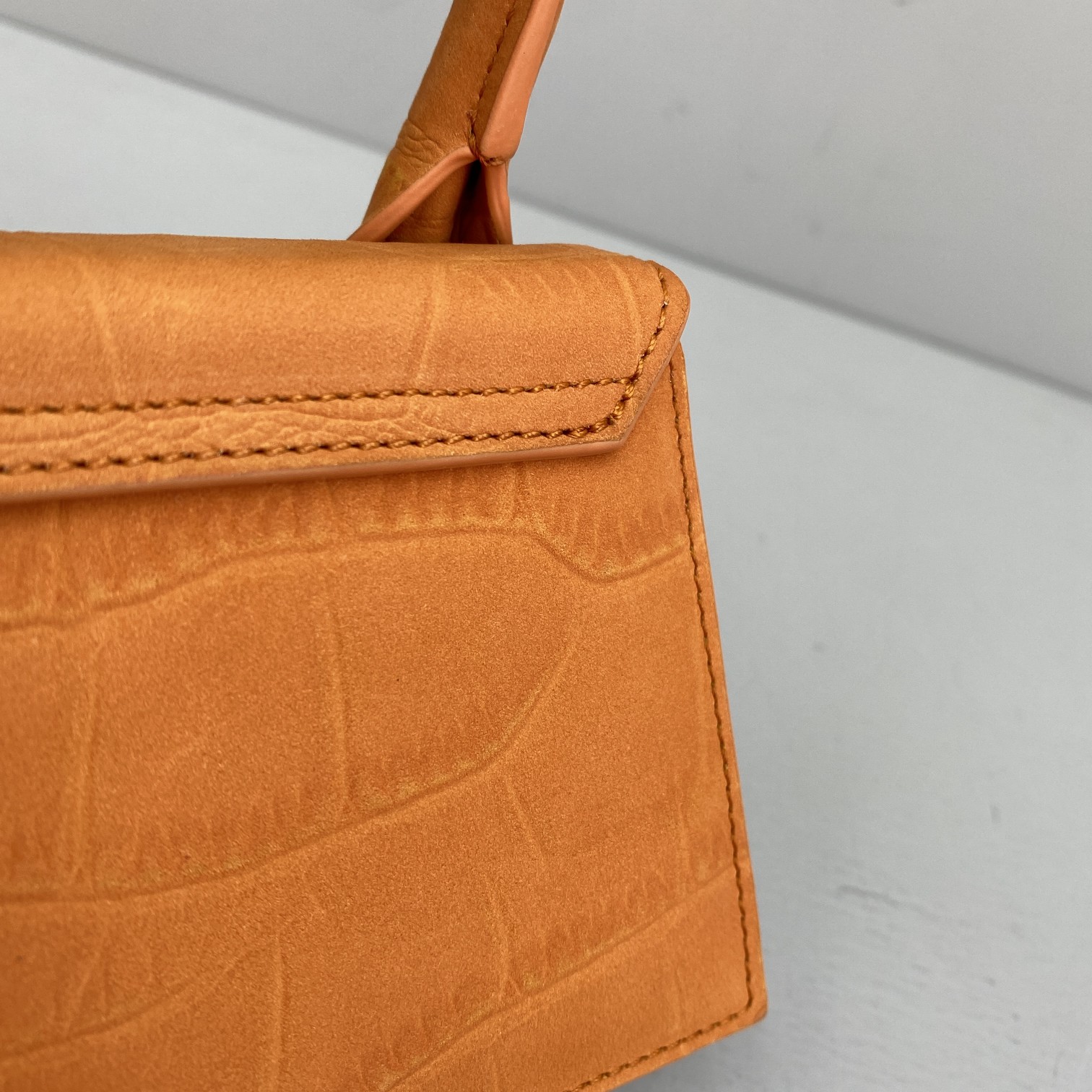 Ja*qvemvs le chiquito mini crocodile leather bag orange 213ba01 12 x 8 x 5 cm