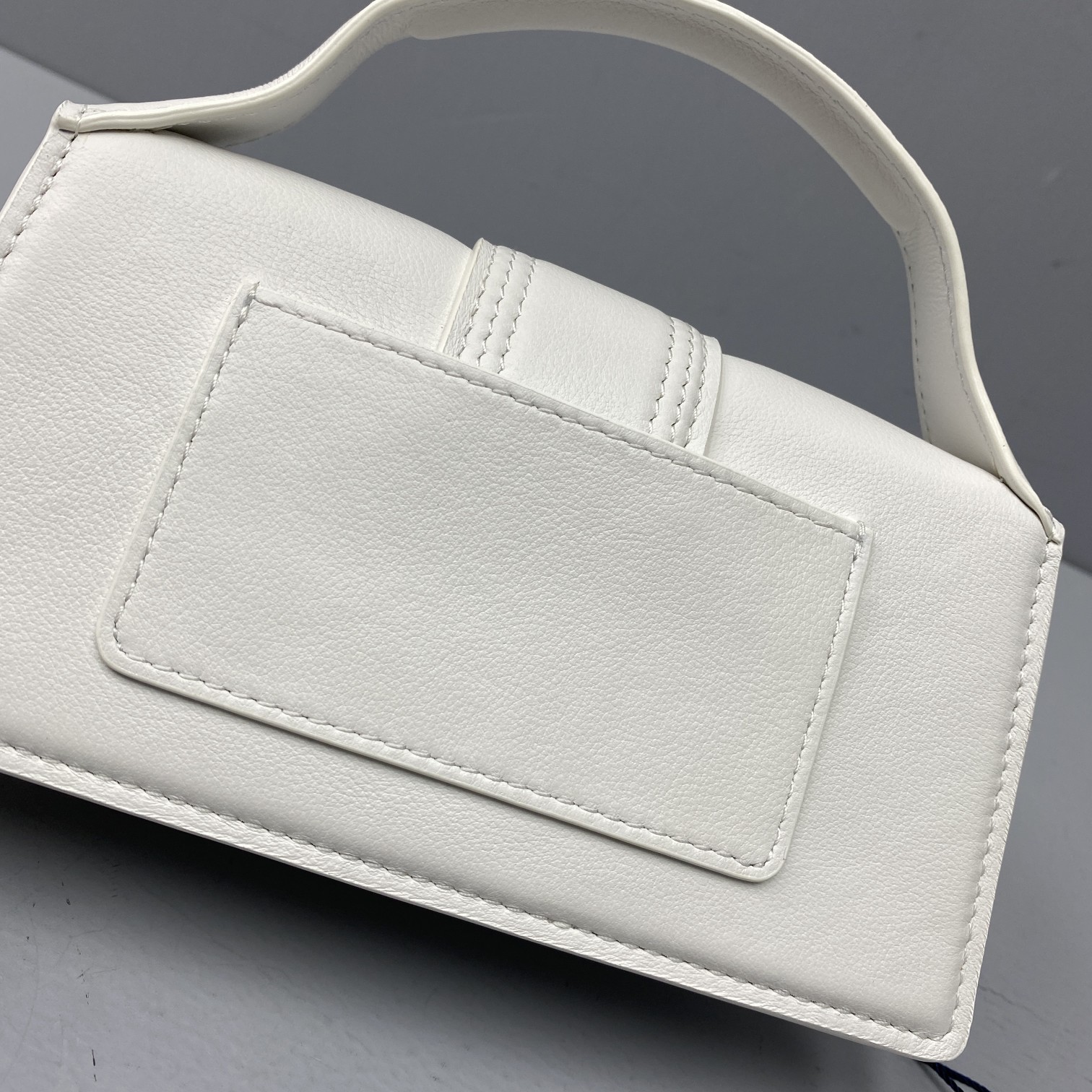 Ja*qvemvs small le bambino leather white 213ba06 18 x 6 x 7 cm