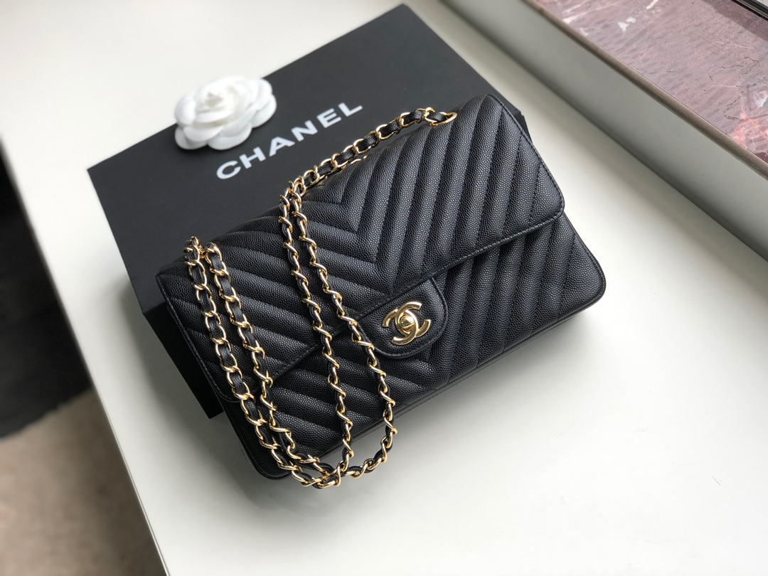 ch**el chevron classic flap bag grained leather G01den metal black a01112 26 x 16 x 7 cm