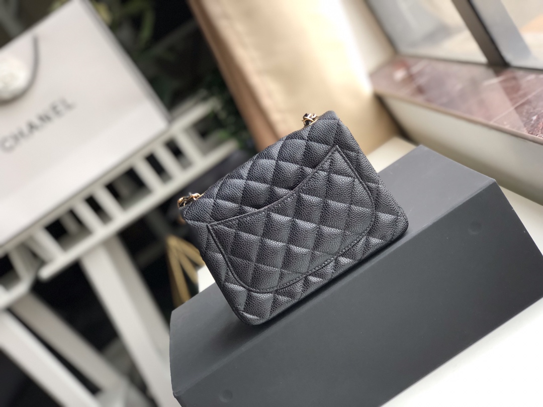 ch**el mini flap bag caviar G01den metal black a35200 17cm