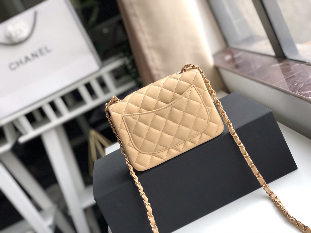 ch**el mini flap bag lambskin G01den metal beige a35200 17cm