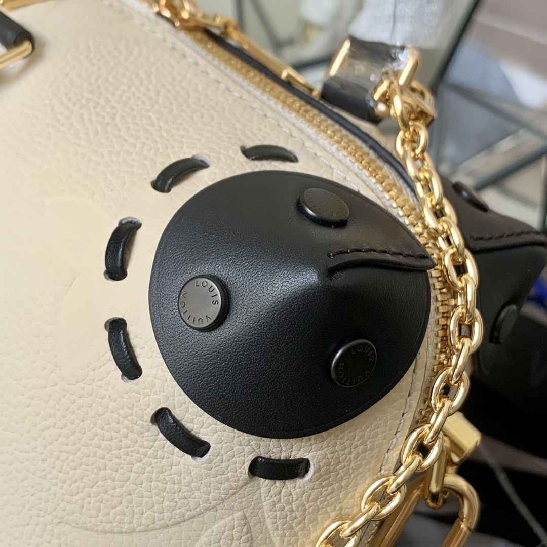 l0vis Vvtt0n petite malle souple bag wild at heart monogram empreinte leather m58518 20 x 14 x 7.5 cm