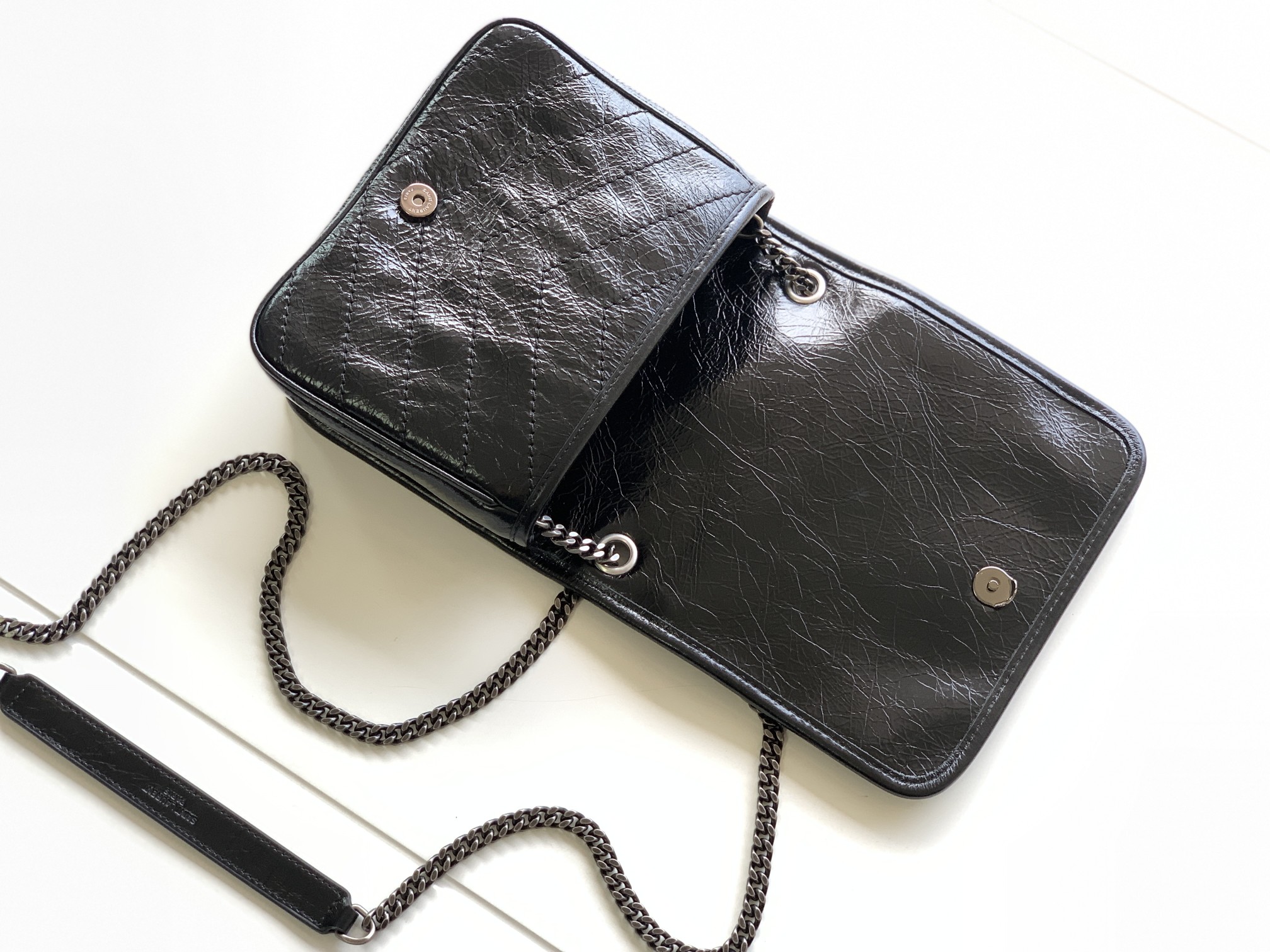 Y51 niki quilted crossbody bag leather black 583103 19 x 15 x 6 cm