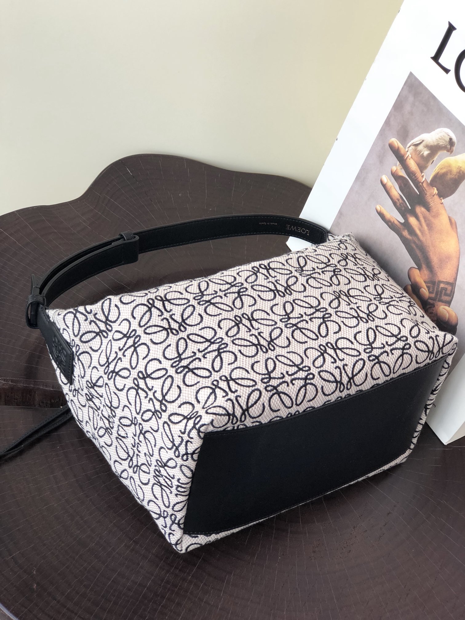L0ew* small cubi bag anagram jacquard and calfskin ecru/black a906k75x04 21 x 12 x 17 cm