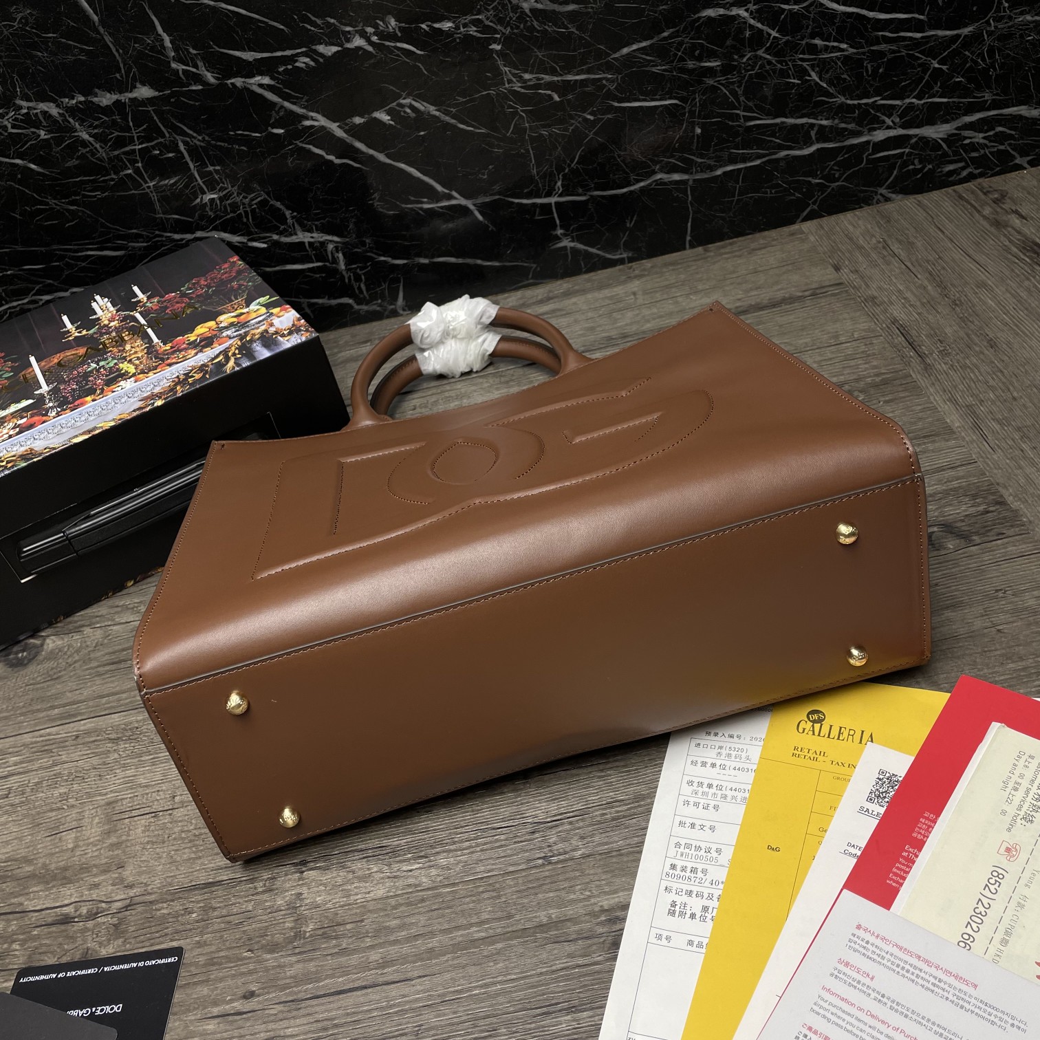 d01ce & Gab*a*a small dg daily shopper calfskin brown bb7023 36 x 28.5 x 13 cm