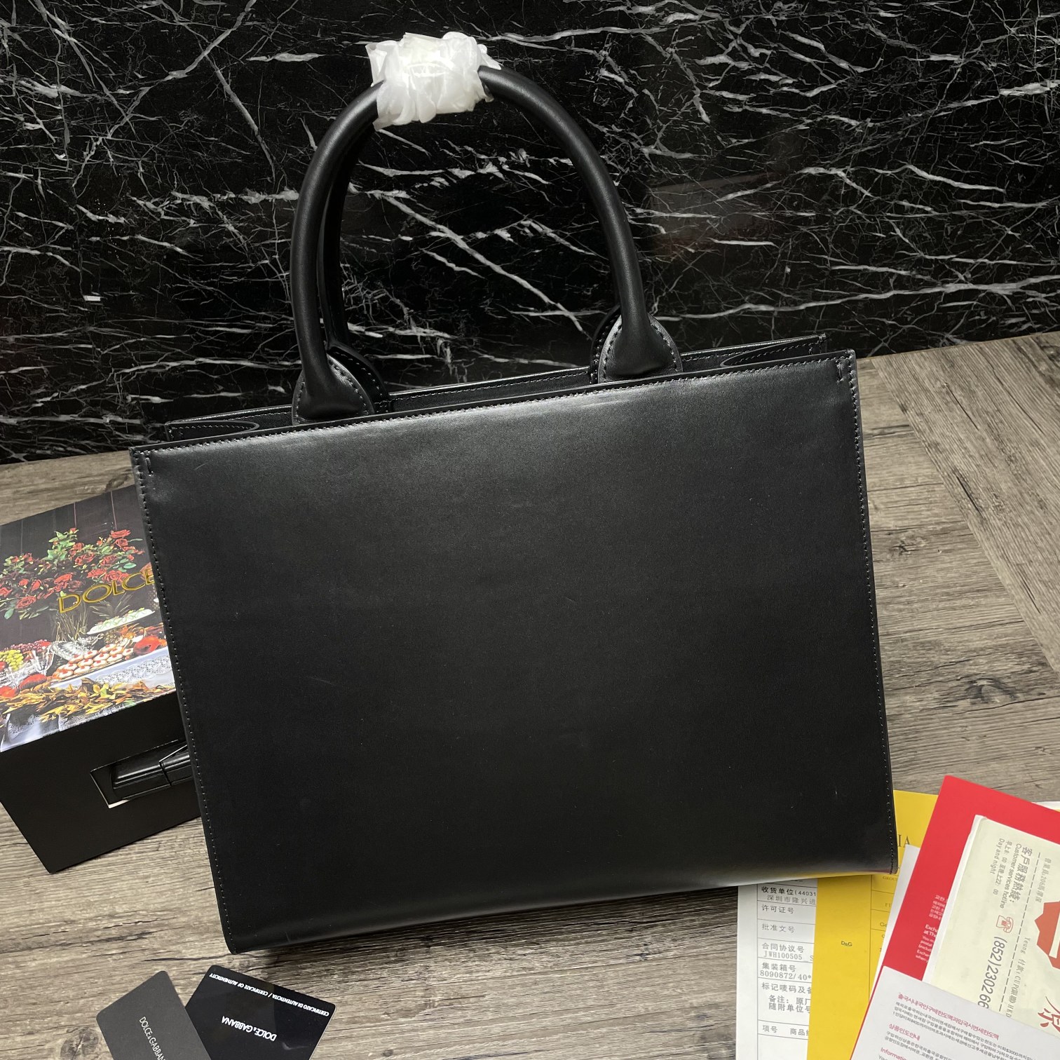 d01ce & Gab*a*a small dg daily shopper calfskin black bb7023 36 x 28.5 x 13 cm