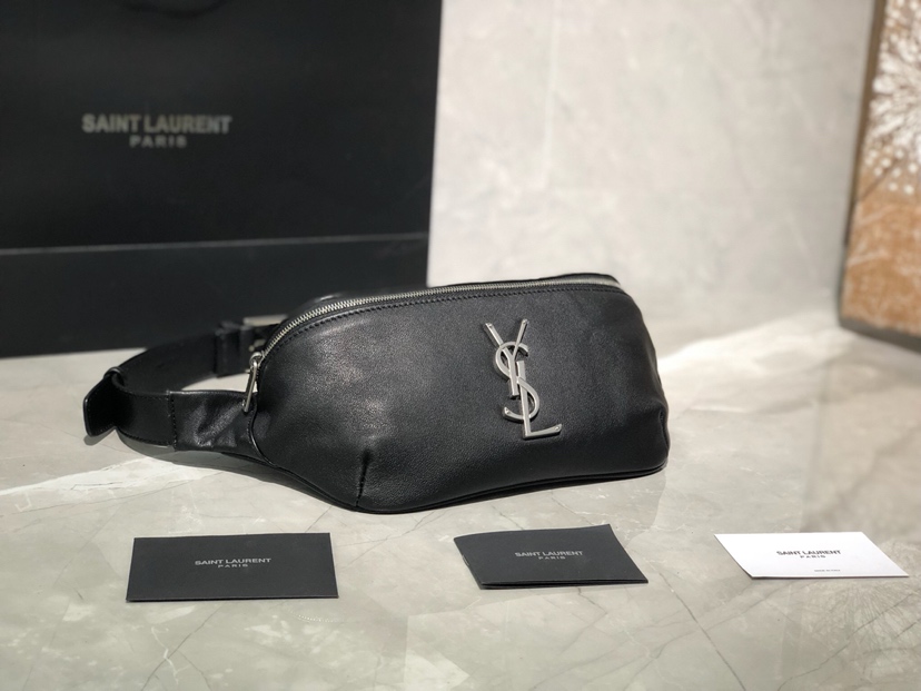 Y51 classic bumbag leather black silver metal 569737 25 cm