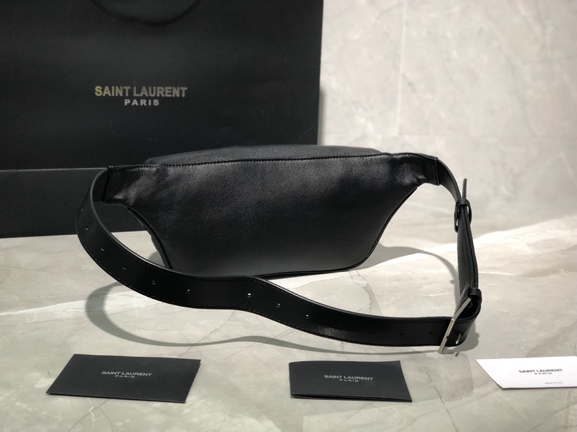 Y51 classic bumbag leather black silver metal 569737 25 cm