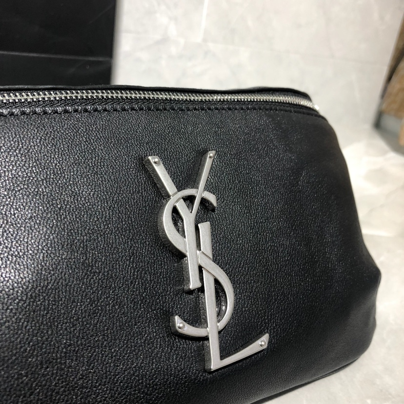 Y51 classic bumbag leather black silver metal 569737 25 cm