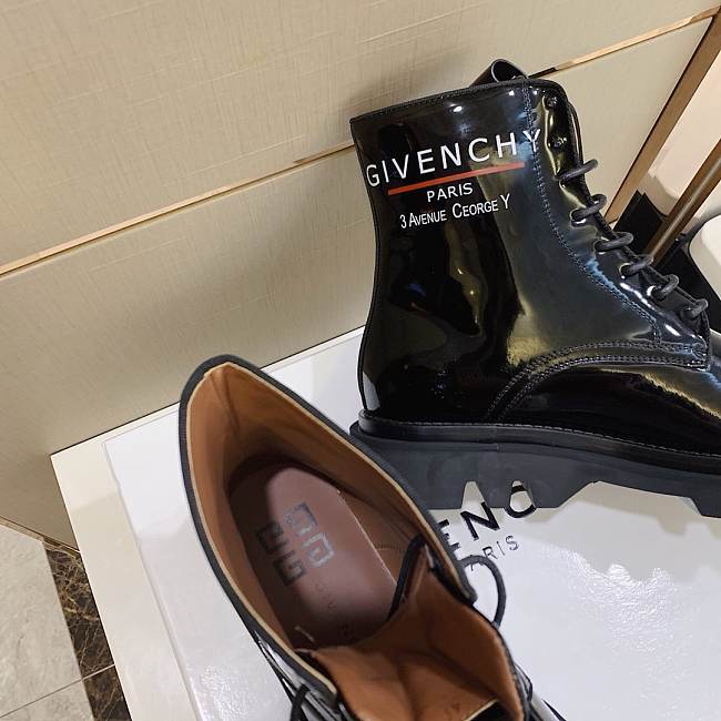G1uenchy boots gvc2020