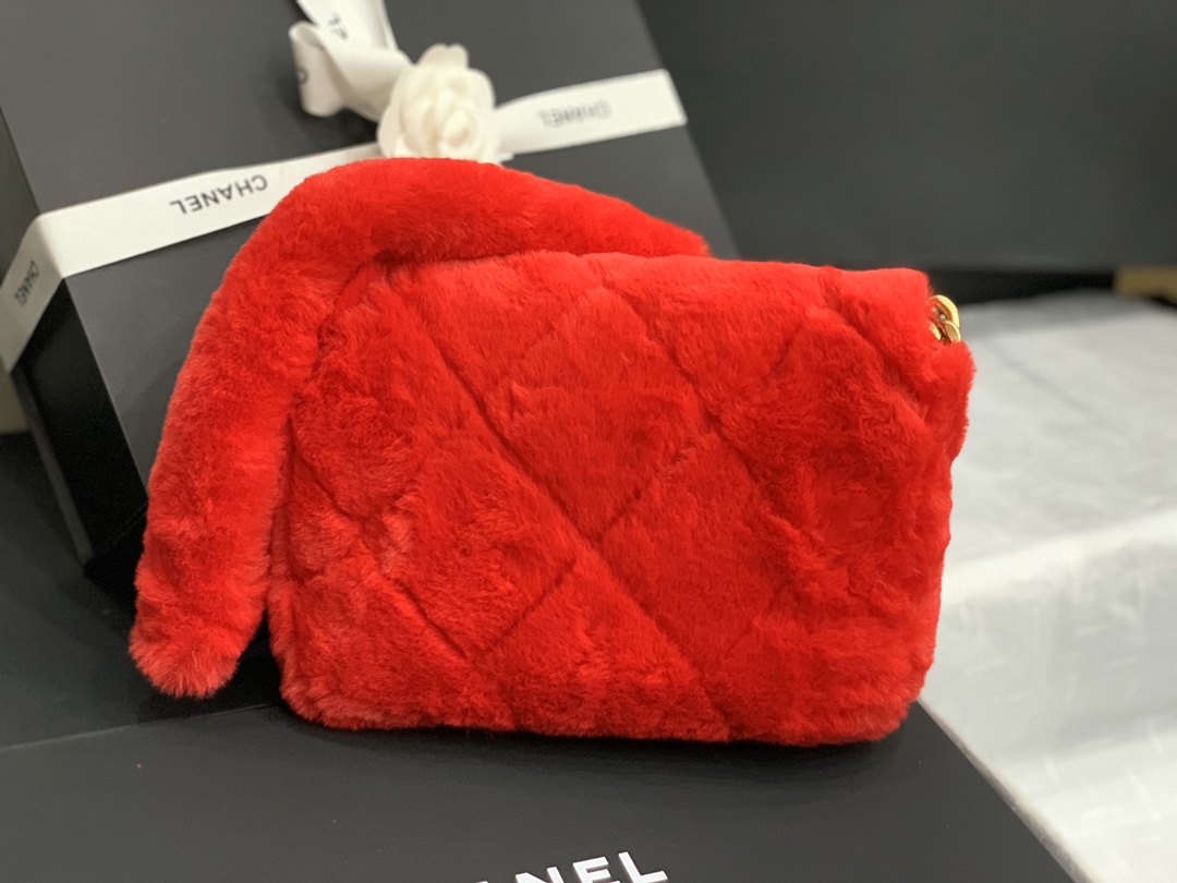 ch**el shearling lambskin flap bag G01den metal red as2240 15.5 x 21.5 x 6.5 cm