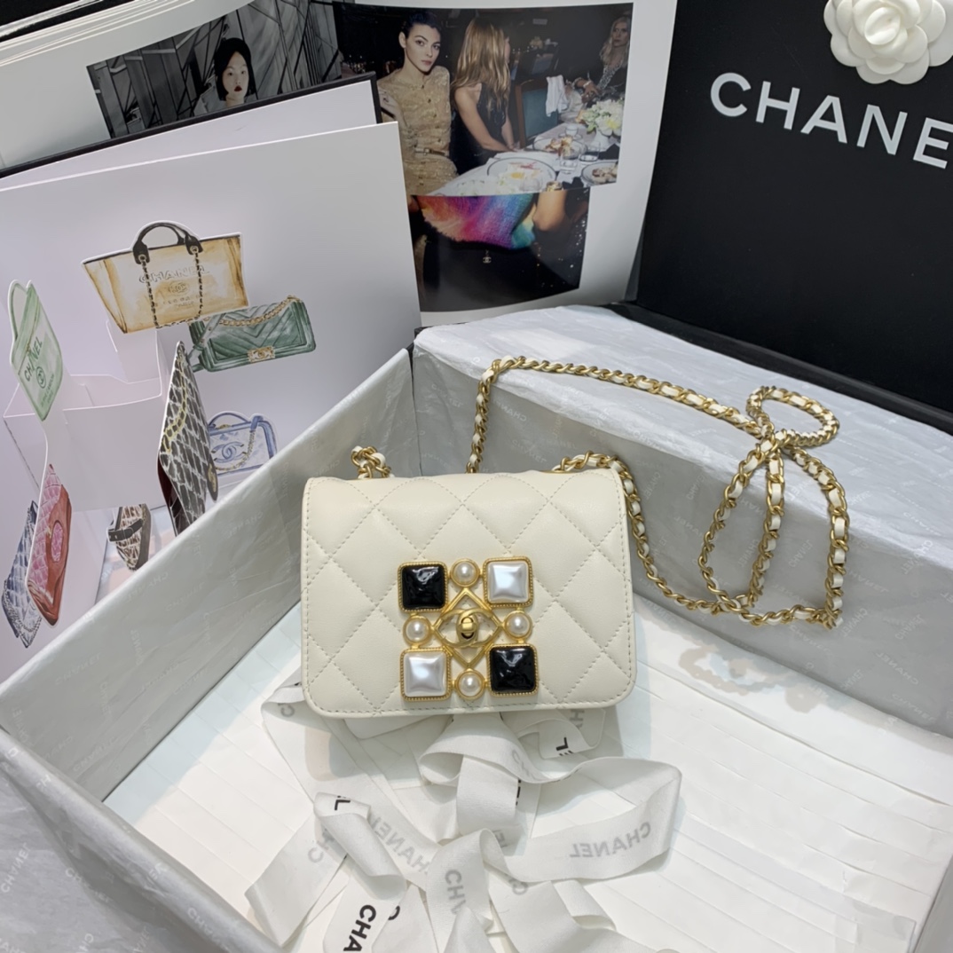 Ch**el small calfskin crystal pearls flap bag white as2251 14.5 x 5 x 10.5 cm