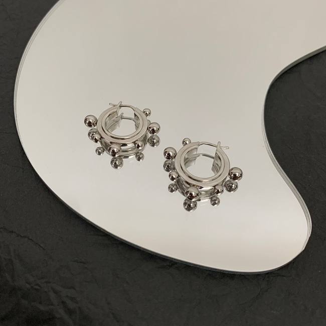 Missoma Earings 01
