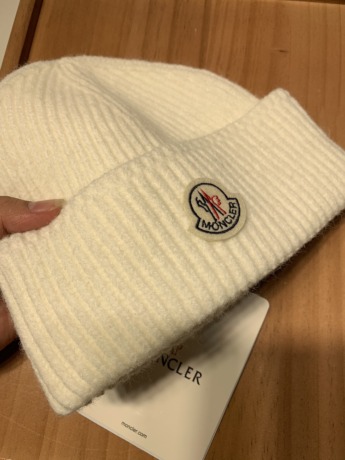 M0nc1er hat 03